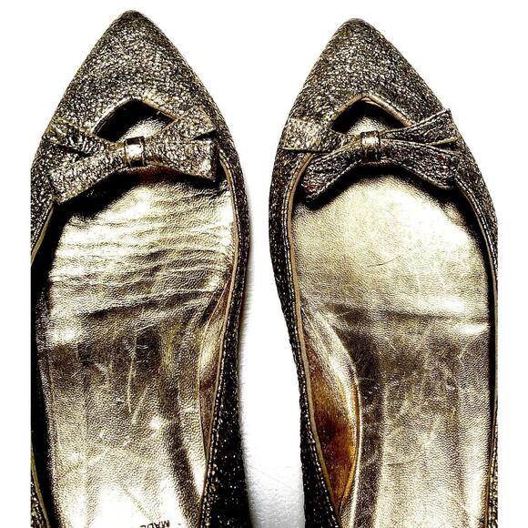 MOSCHINO CHEAPandCHIC Gold Crackled Leather 5/8” Heels BOW Flats Sz 36 Pointy - Picture 6 of 12